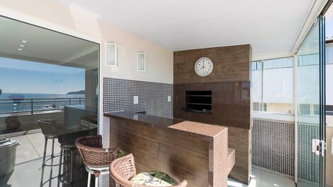 Beautiful Penthouse 4 Sea View Suites, for up to 12 people in Bombinhas