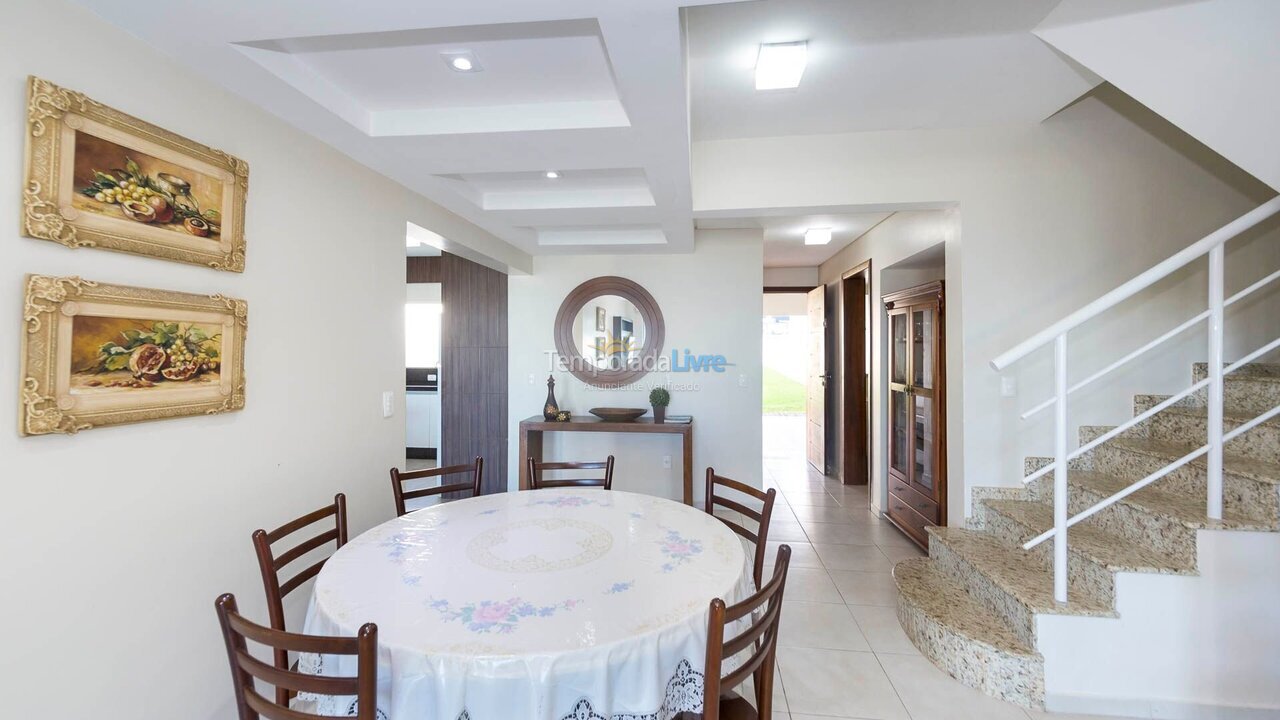 House for vacation rental in Bombinhas (Santa Catarina)