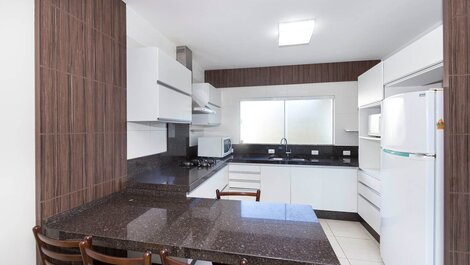 Fabulous House Facing the Sea 4 Bedrooms, in Bombinhas - SC!