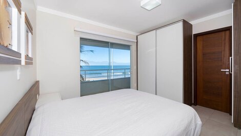 Fabulous House Facing the Sea 4 Bedrooms, in Bombinhas - SC!