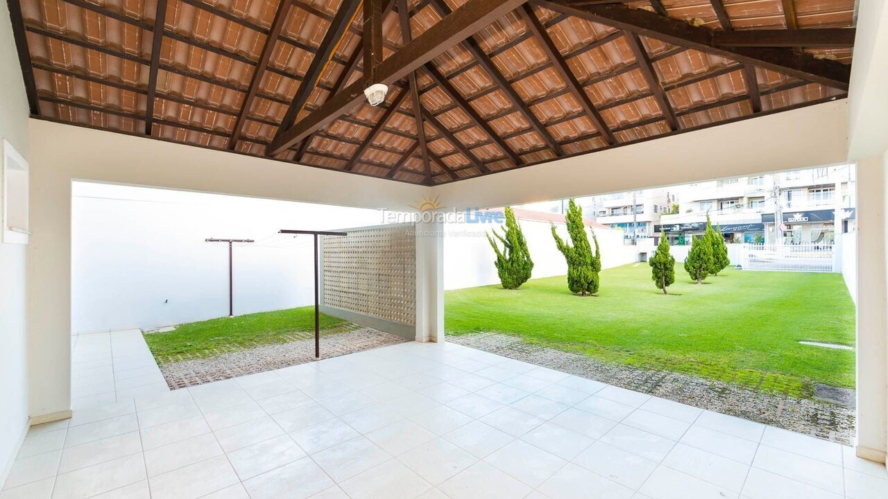 House for vacation rental in Bombinhas (Santa Catarina)