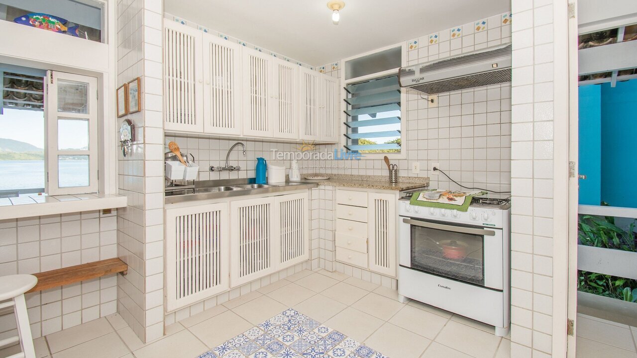 Casa para alquiler de vacaciones em Angra dos Reis (Itanema)