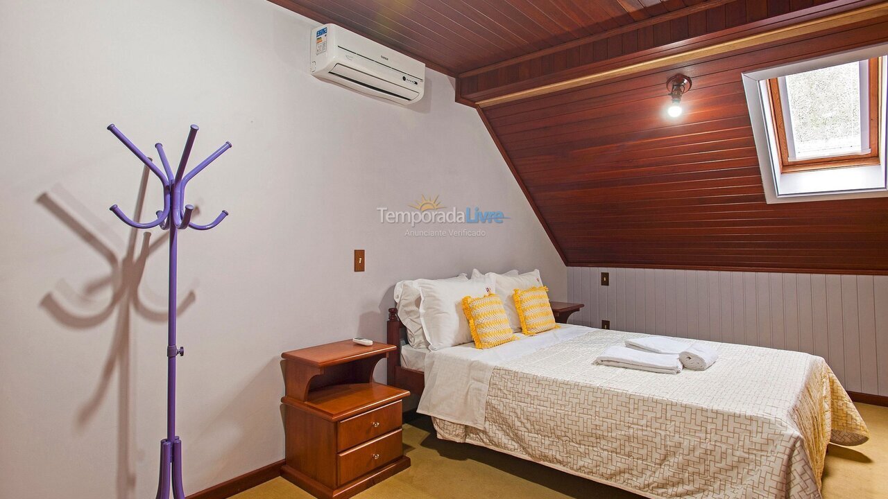 Apartment for vacation rental in Gramado (Rua Nações Unidas)