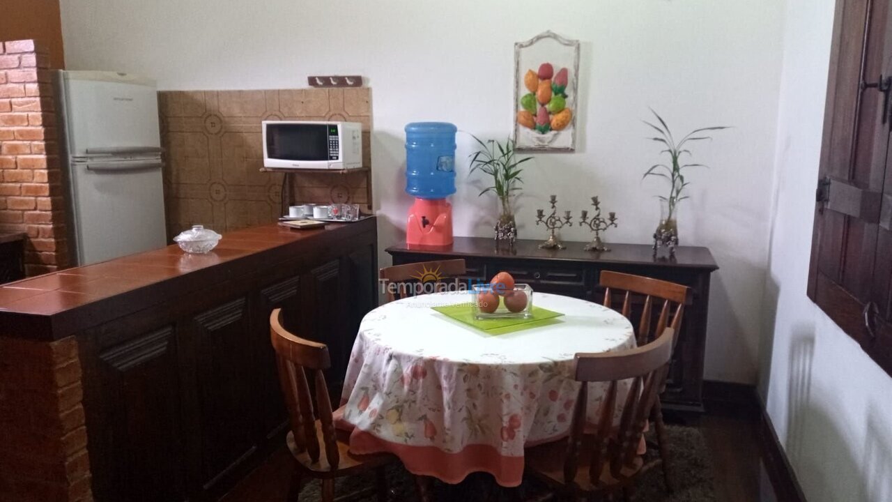 House for vacation rental in Petrópolis (Castelânia)