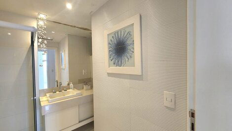 LUXOBRASIL #RJ38 Copacabana Apartment 03 Bedrooms Oceanfront...