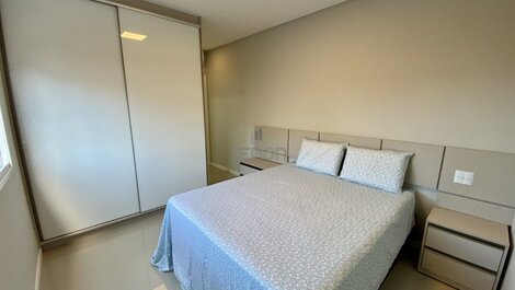 Beautiful apartment with 02 suites and sea views in Praia de...