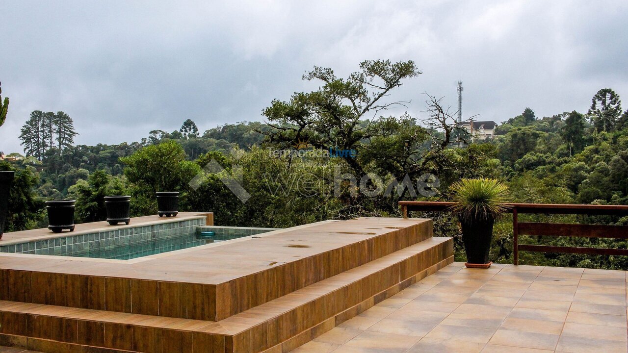 Casa para aluguel de temporada em Campos do Jordão (Alto do Capivari)