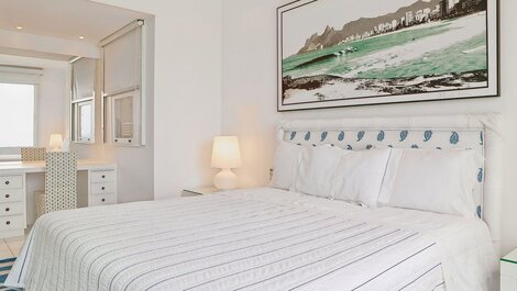 Luxury apartment with panoramic sea views in Arpoador