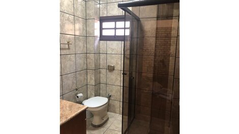 213 - Large Townhouse with 03 bedrooms in the Bombinhas Center