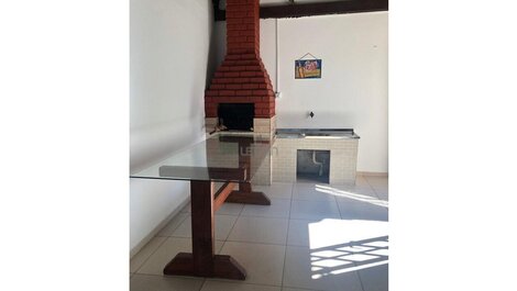 213 - Large Townhouse with 03 bedrooms in the Bombinhas Center