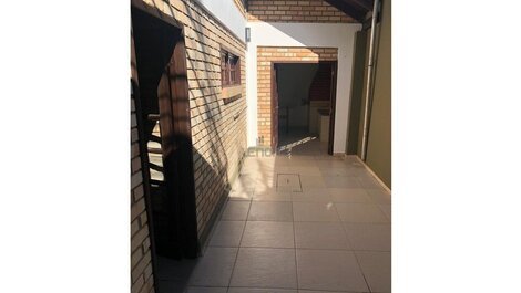 213 - Large Townhouse with 03 bedrooms in the Bombinhas Center