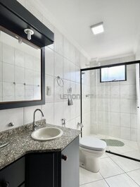 266 - Beautiful apartment with 3 bedrooms and sea views in Bombas on Avenida