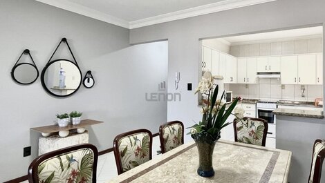 266 - Beautiful apartment with 3 bedrooms and sea views in Bombas on Avenida