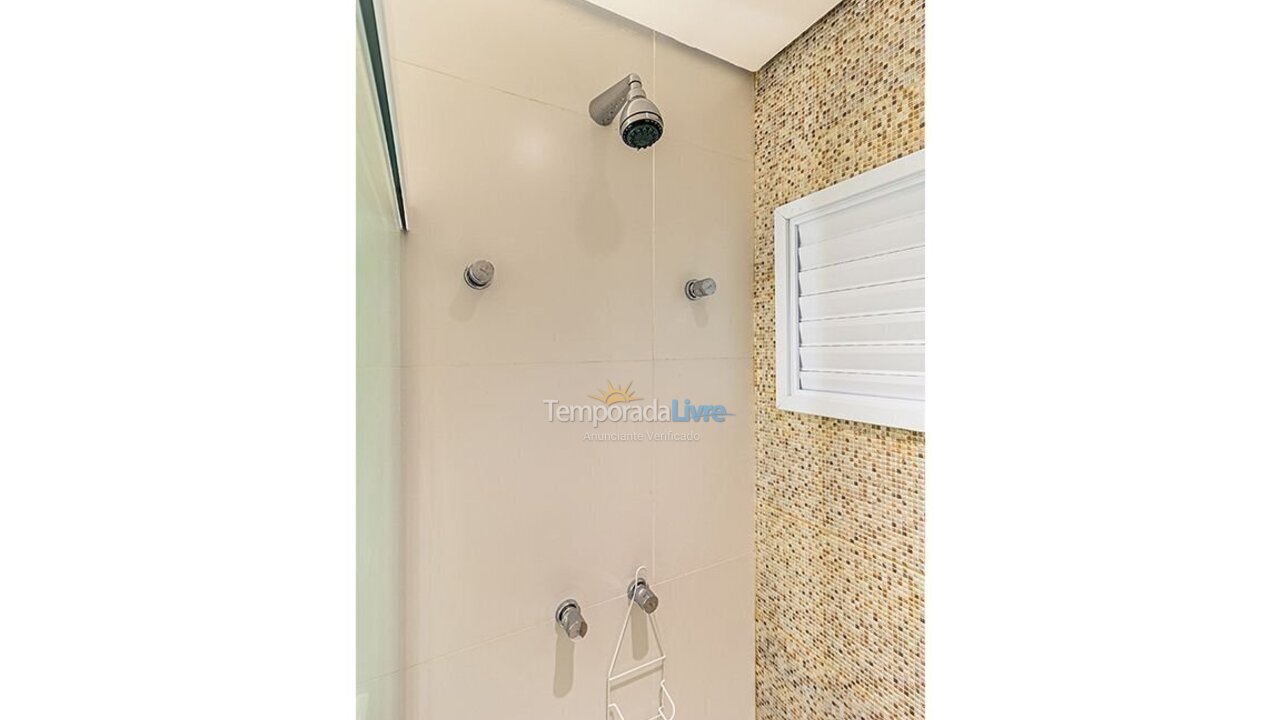 Apartment for vacation rental in São Sebastião (Camburizinho)