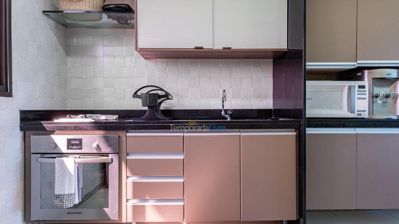 Apartamento para aluguel de temporada em Ipojuca (Praia de Muro Alto)