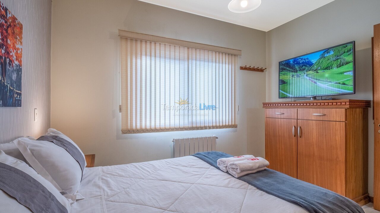 Apartamento para aluguel de temporada em Gramado (Centro)