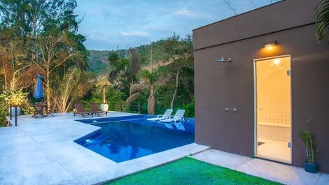 Beautiful house with 5 suites, in the best condominium in Serra - Araras