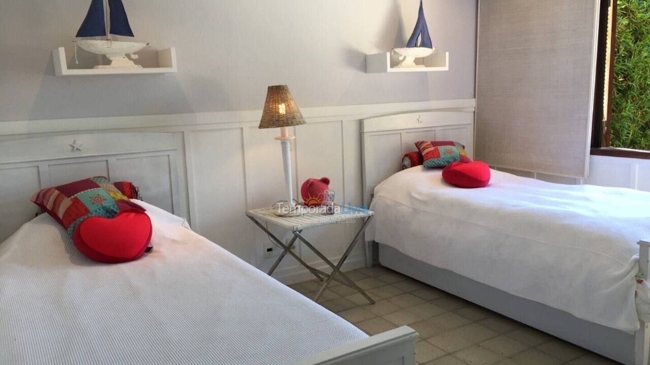 Casa para alquiler de vacaciones em Angra dos Reis (Mombaça)
