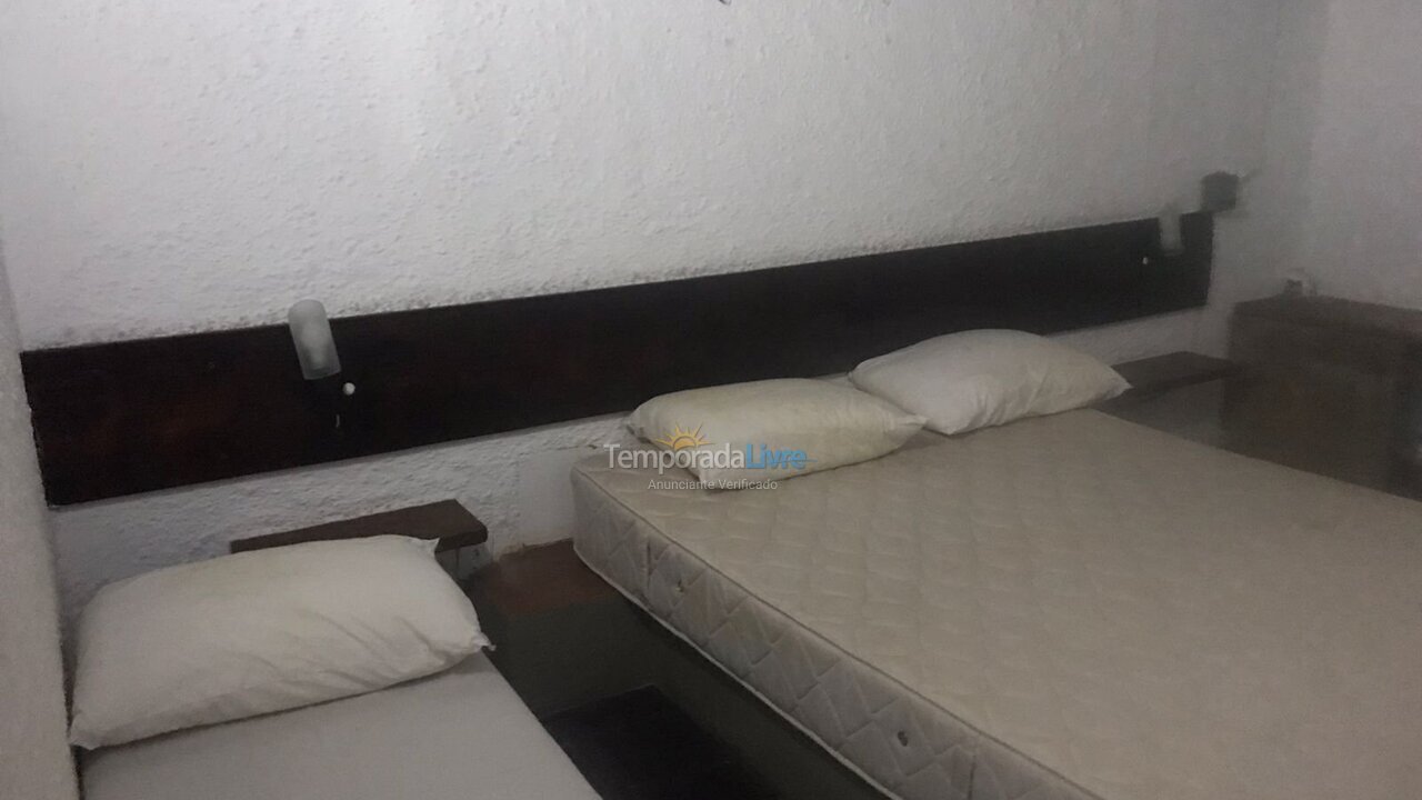 Apartamento para aluguel de temporada em Cabo Frio (Gamboa)