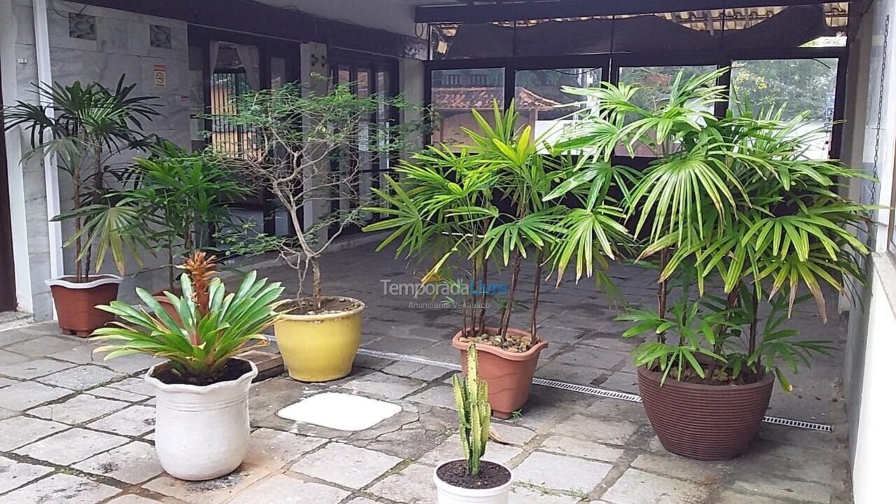 Apartamento para aluguel de temporada em Armação dos Búzios (Geribá)
