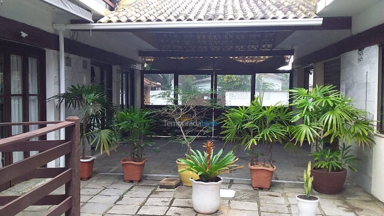Apartamento para aluguel de temporada em Armação dos Búzios (Geribá)