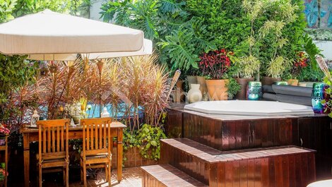 Casa com piscina e ofurô em São Paulo Capital