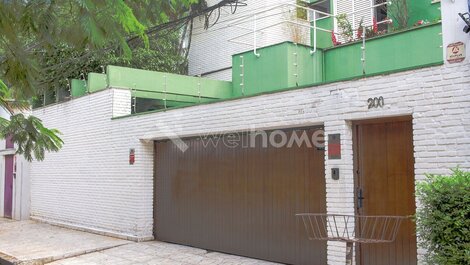 Casa com piscina e ofurô em São Paulo Capital