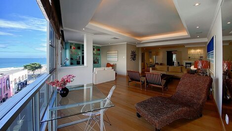Apartamento com vista para o mar em Ipanema