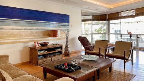 Apartamento com vista para o mar em Ipanema