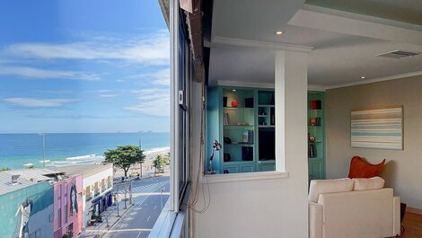 Apartamento com vista para o mar em Ipanema