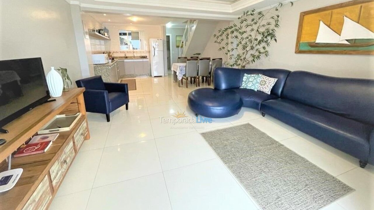 Casa para alquiler de vacaciones em Bombinhas (Praia de Bombas)