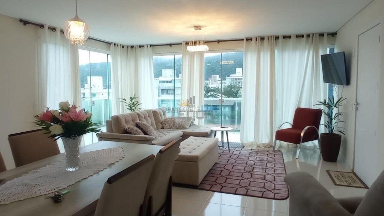 Apartment for vacation rental in Bombinhas (Praia de Bombas)