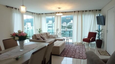 243 - Beautiful Penthouse on Bombas beach