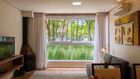 Terraneo 105 - 2 bedrooms, sleeps 8, next to Avenida das Hortênsias