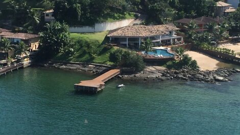 CASA CAIEIRINHAS (ESQUINA) 7 SUITES