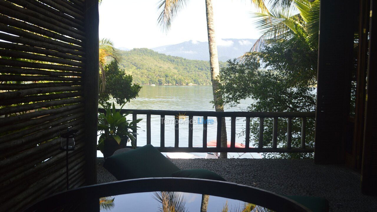 Casa para alquiler de vacaciones em Angra Dos Reis (Praia da Ribeira)