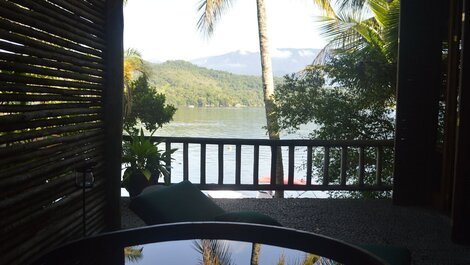 Spectacular mansion with seven suites, in Ilha do Cavaco - Angra dos...