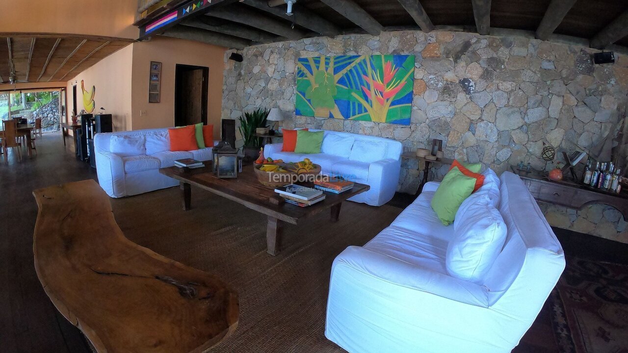 Casa para aluguel de temporada em Angra Dos Reis (Praia da Ribeira)