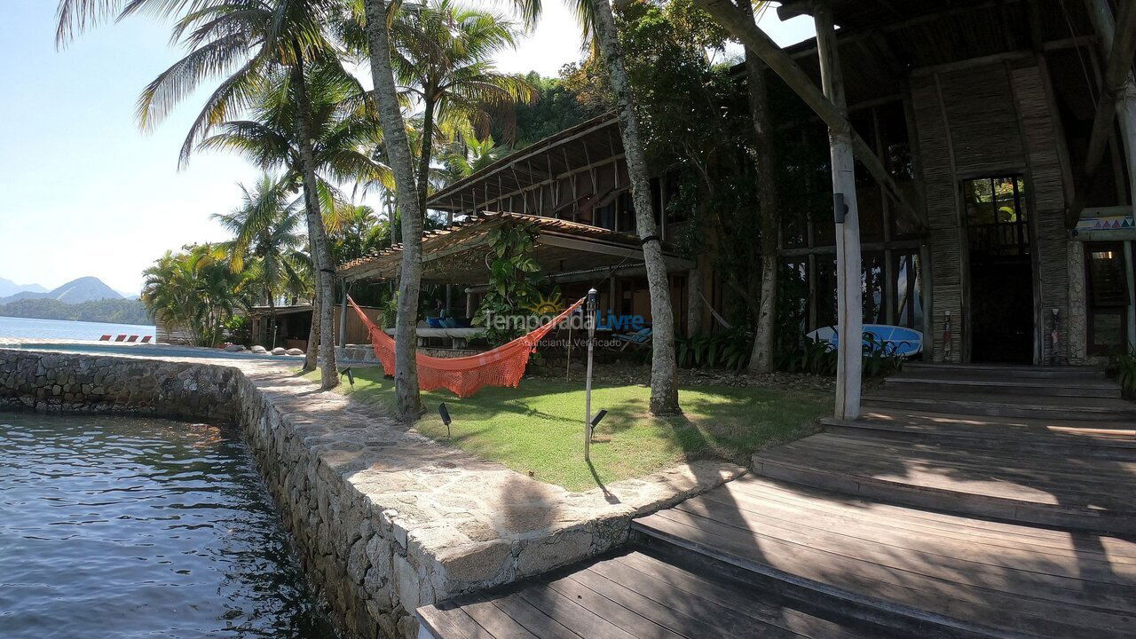 Casa para alquiler de vacaciones em Angra Dos Reis (Praia da Ribeira)