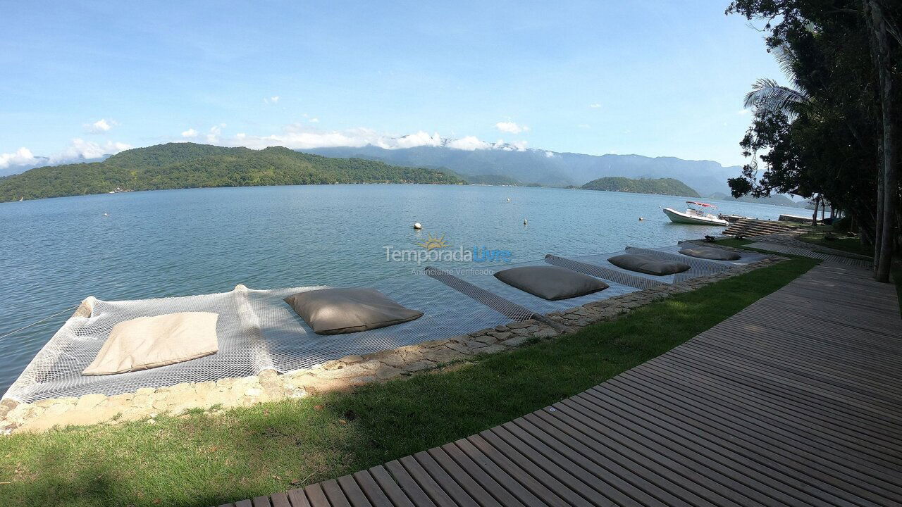 Casa para alquiler de vacaciones em Angra Dos Reis (Praia da Ribeira)