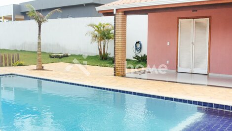 House with Pool in Itapetininga – Recanto de Pássaros