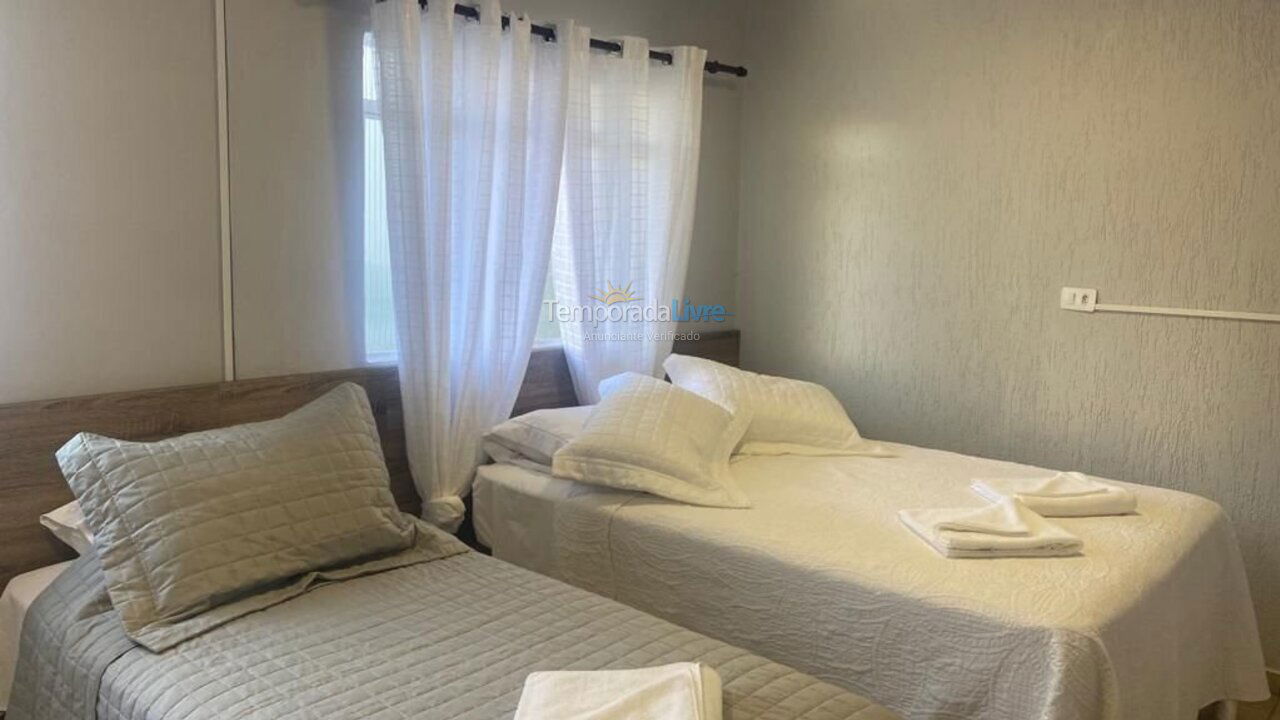 Apartamento para aluguel de temporada em Foz do Iguaçu (Centro)