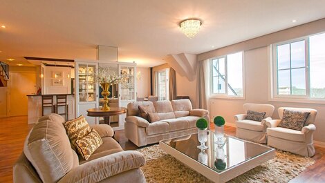 Homelland 505 - Penthouse 5 bedrooms, sleeps 22, overlooking the...