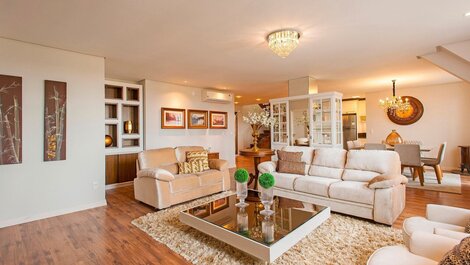 Homelland 505 - Penthouse 5 bedrooms, sleeps 22, overlooking the...