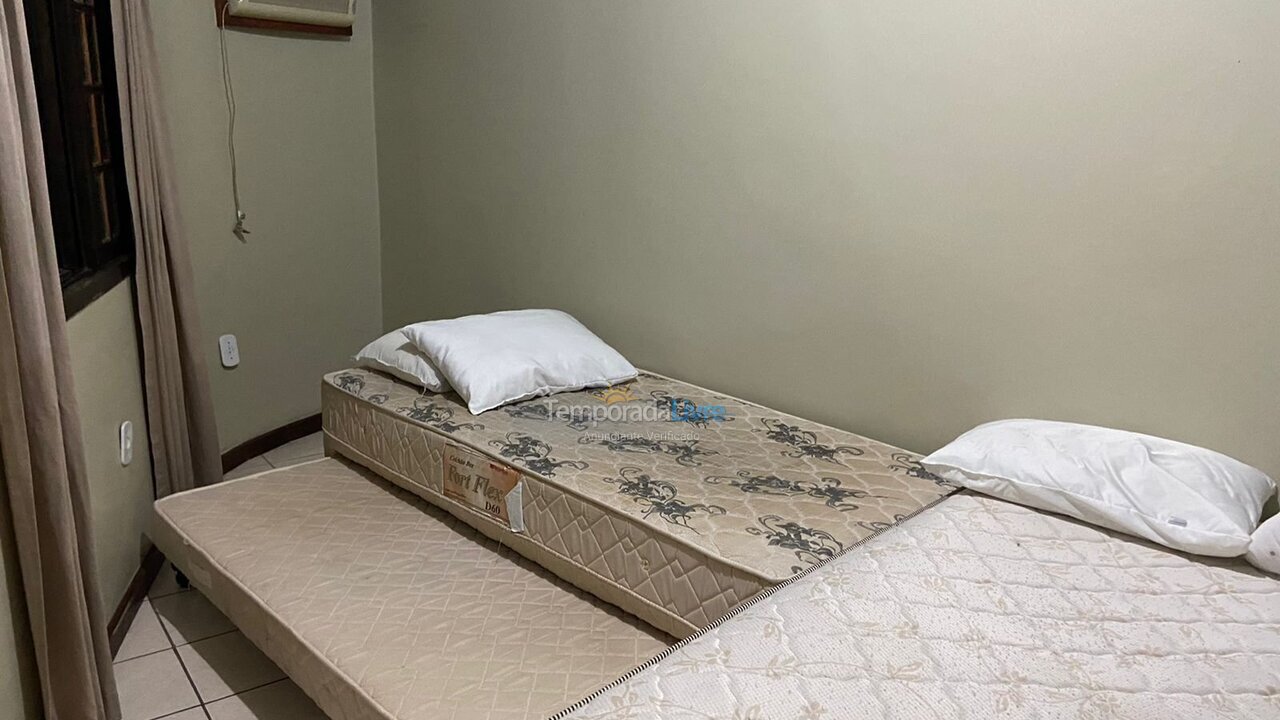 Apartamento para aluguel de temporada em Arraial do Cabo (Praia dos Anjos)