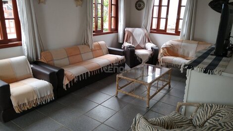 134 - Excellent House with 4 bedrooms 50mts from the sea in Canto Grande