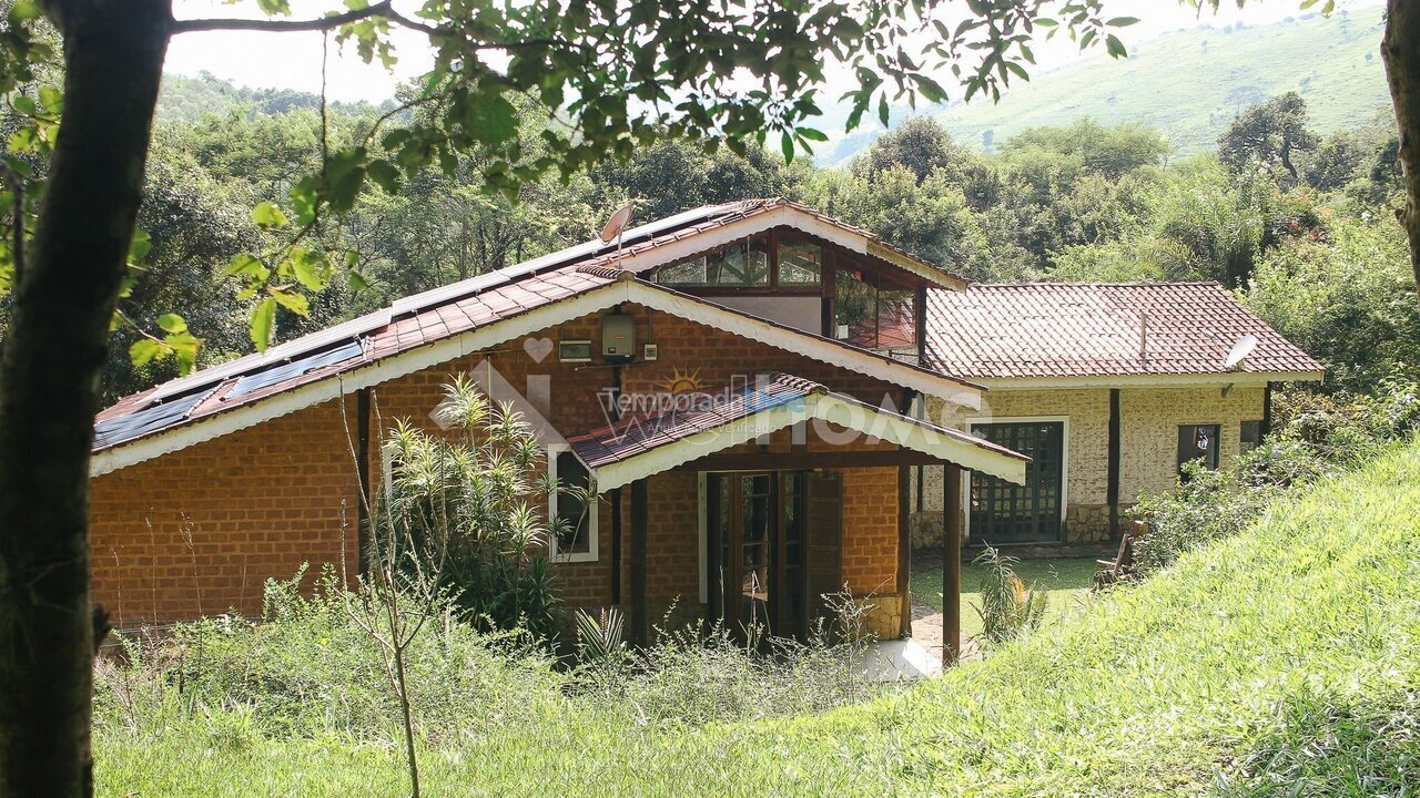 Casa para alquiler de vacaciones em Joanópolis (Sertaozinho)