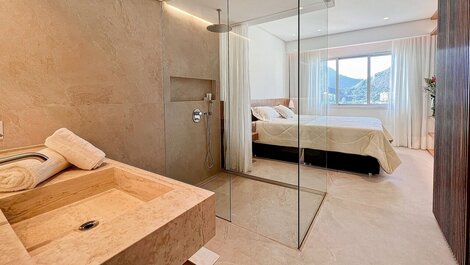Triplex penthouse for the season in Ipanema