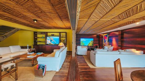 House with pool on a paradise island in Angra dos Reis for vacation