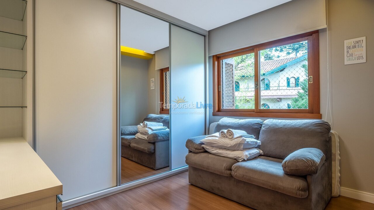 Apartamento para aluguel de temporada em Gramado (Vila Suiça)